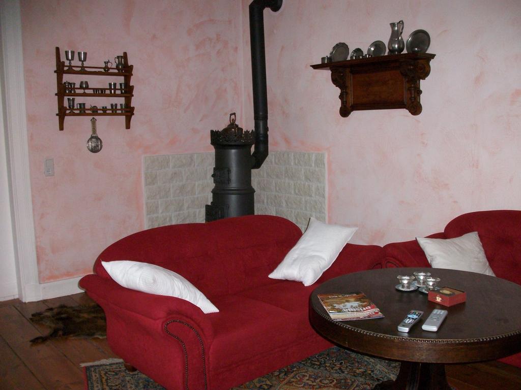 ホテル Gutshaus Zietlitz Dobbin-Linstow エクステリア 写真