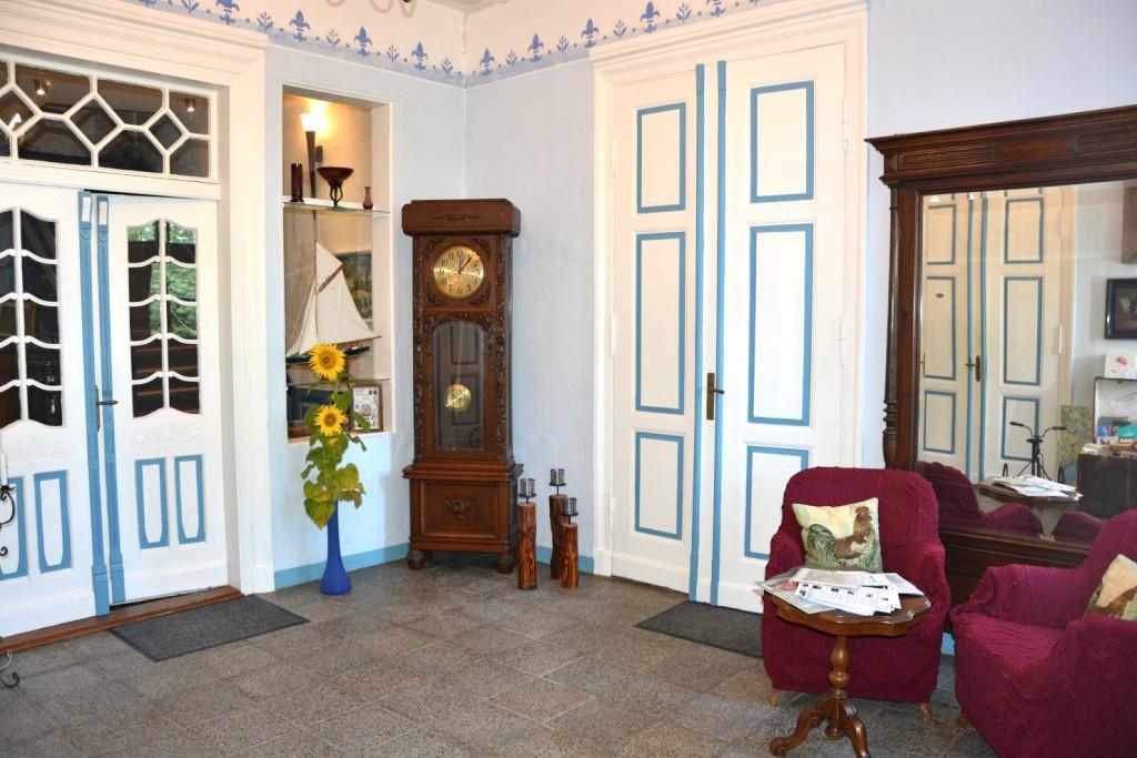 ホテル Gutshaus Zietlitz Dobbin-Linstow エクステリア 写真
